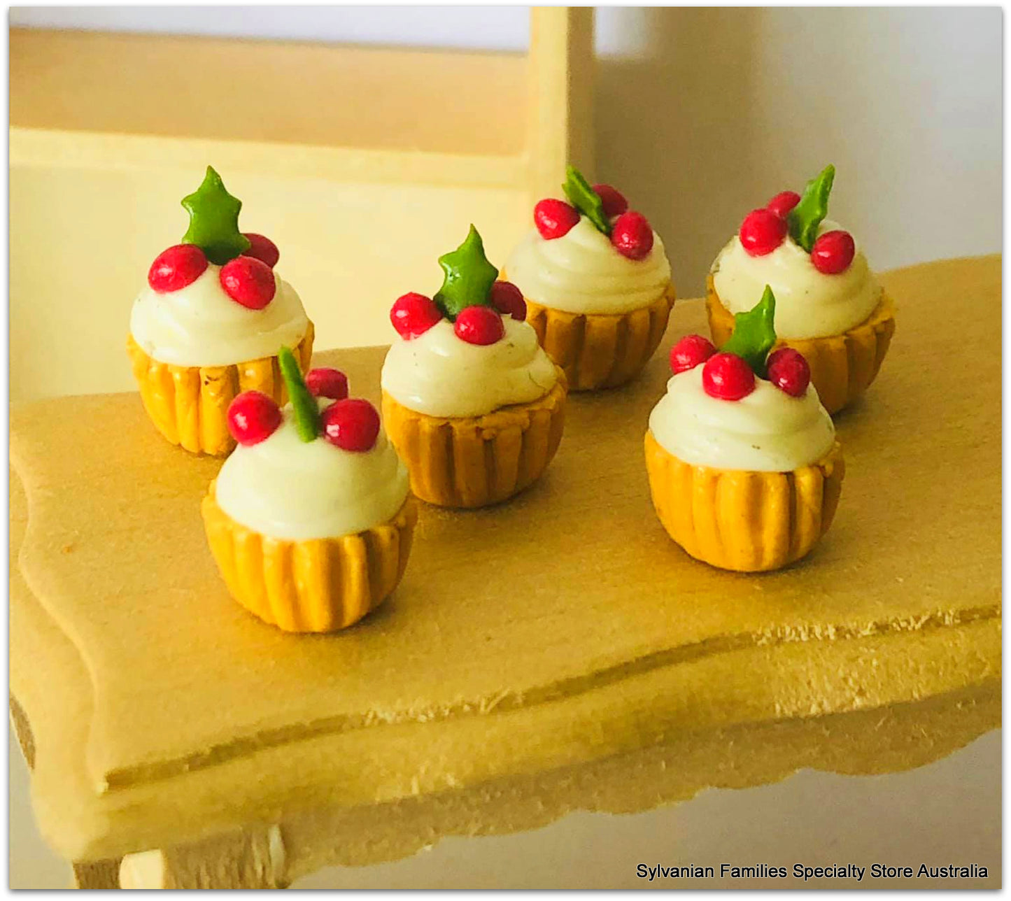 Miniature dollshouse 1:12 cupcakes Christmas bakery food items