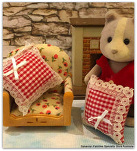 Sylvanian FAmlies scene red cushions