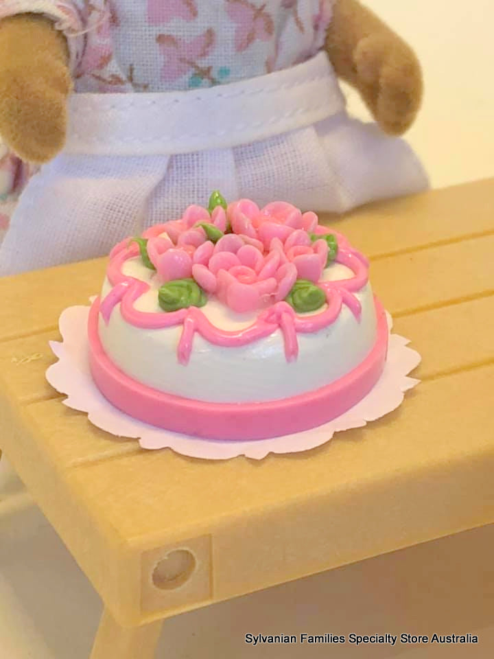 Miniature Dollshouse cake pink roses suitable for Sylvanian Families