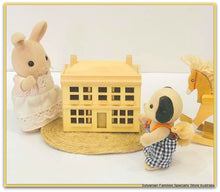 Wooden Dollhouse -Unpainted - 7 cm high