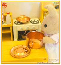 Sylvanian Families rabbit cooking casserole