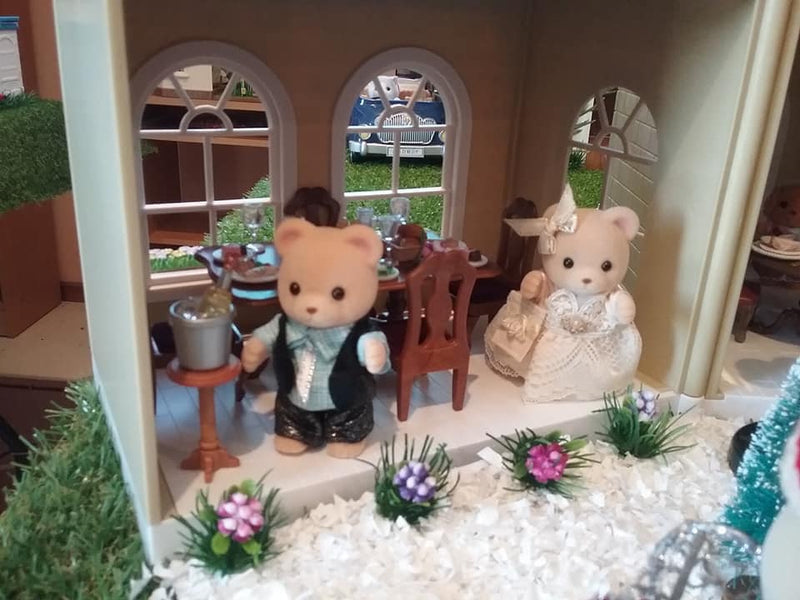 Sylvanian Scenes - Lyn shares her retirement hobby