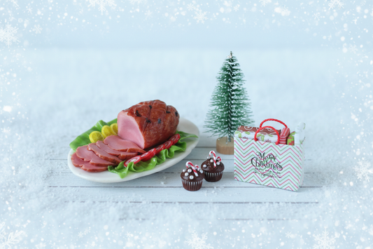 Christmas Miniatures for Dollhouse Scenes