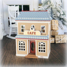 Hallmark Nostalgia Cafe 1997 - 9cm high