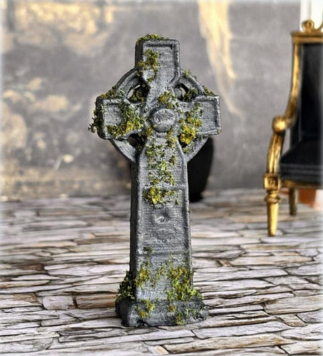 Dollhouse miniature gravestone halloween cemetery spooky decor