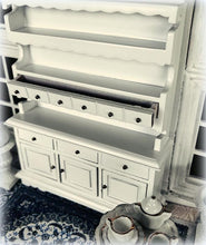 White Hutch Country Style - Miniature