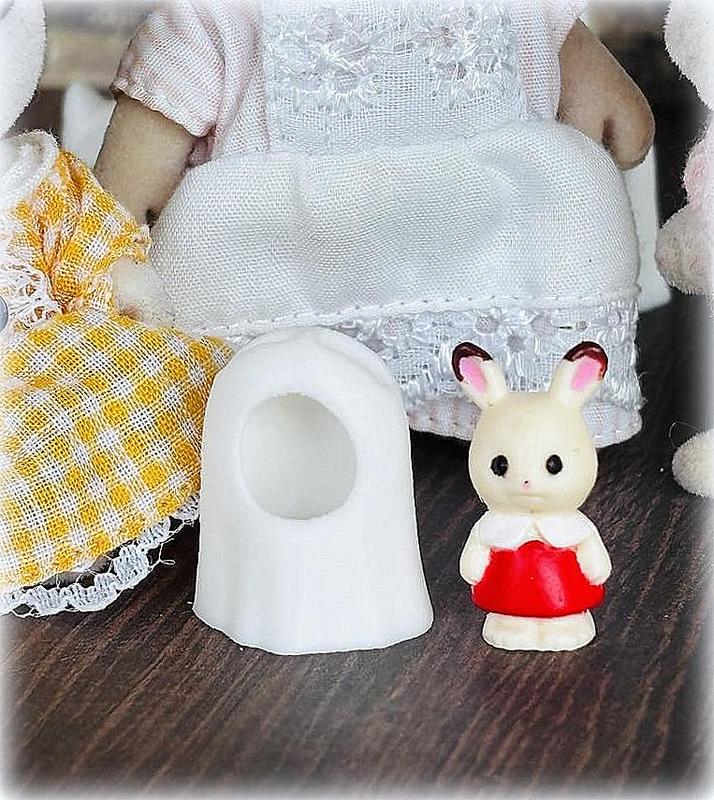 Sylvanian Families ghost costume
