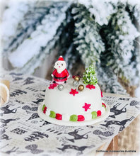 Christmas Cake Miniature - Santa