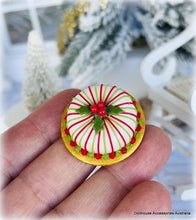 Christmas Striped Cake - Miniature