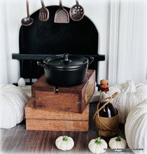 Black Cast-Iron-Style  Pot - Medium