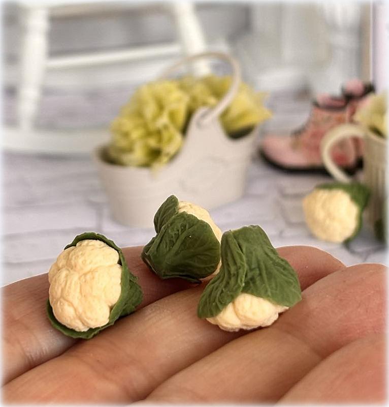 Dollhouse cauliflower vegetables