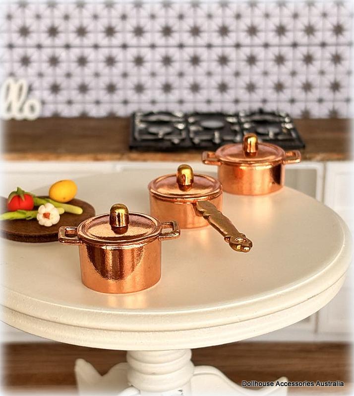 Set of 3 Copper Saucepans - Small - Miniature