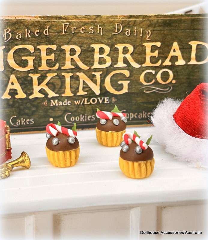 Dollhouse Christmas candy cane cupcakes sweet treats