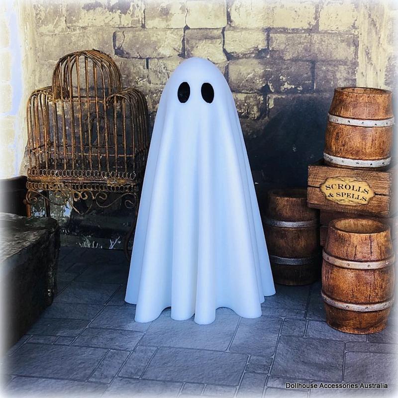Dollhouse halloween ghost scene figurine