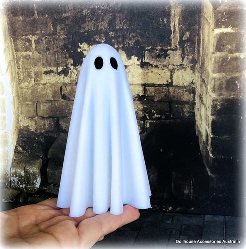 Dollhouse halloween ghost scene figurine