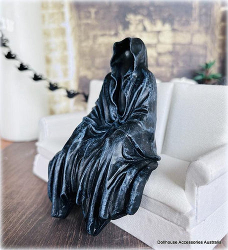 Dollhouse Grim Reaper haunted house Halloween figurine