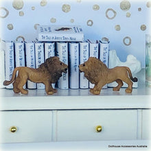 Dollhouse pair of lion figures mini