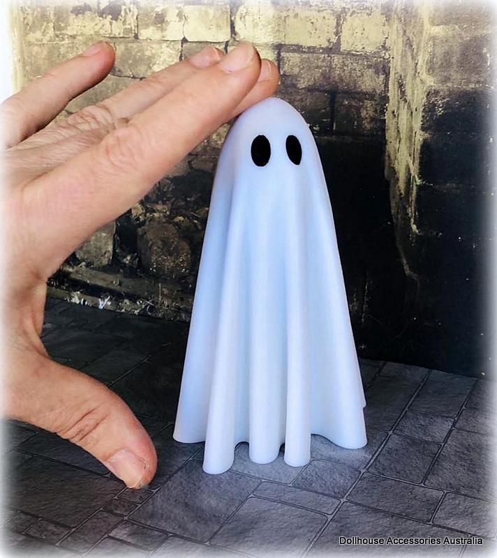 Ghost Figure - 10 cm high