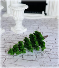 Flocked Fir Tree - No base - 7 cm high