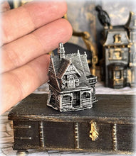 Tiny Haunted Cottage - Mini Dollhouse - 3.5 cm high