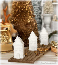 Dollhouse Dutch Gingerbread house shelf ornament putz house