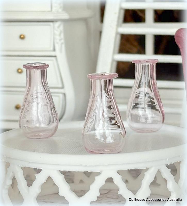 Glass Vase - Pink - x 1 - Miniature