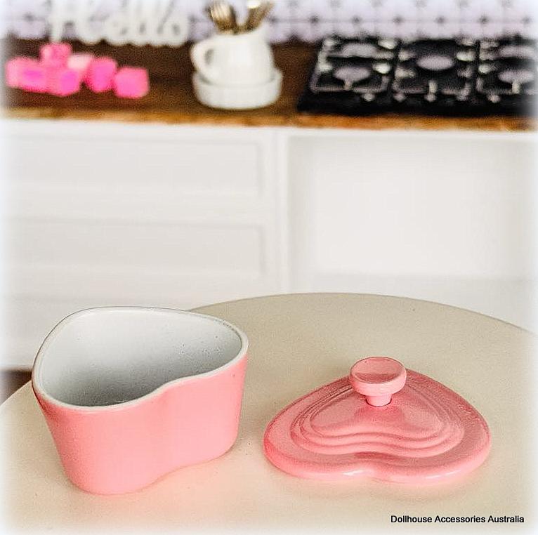 Pink Heart Casserole Pot - Miniature
