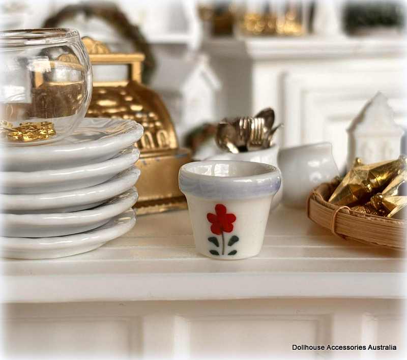 Dollhouse planter pot ceramic floral