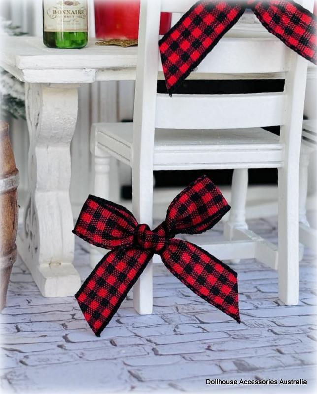 Dollhouse miniature buffalo plaid country dining room