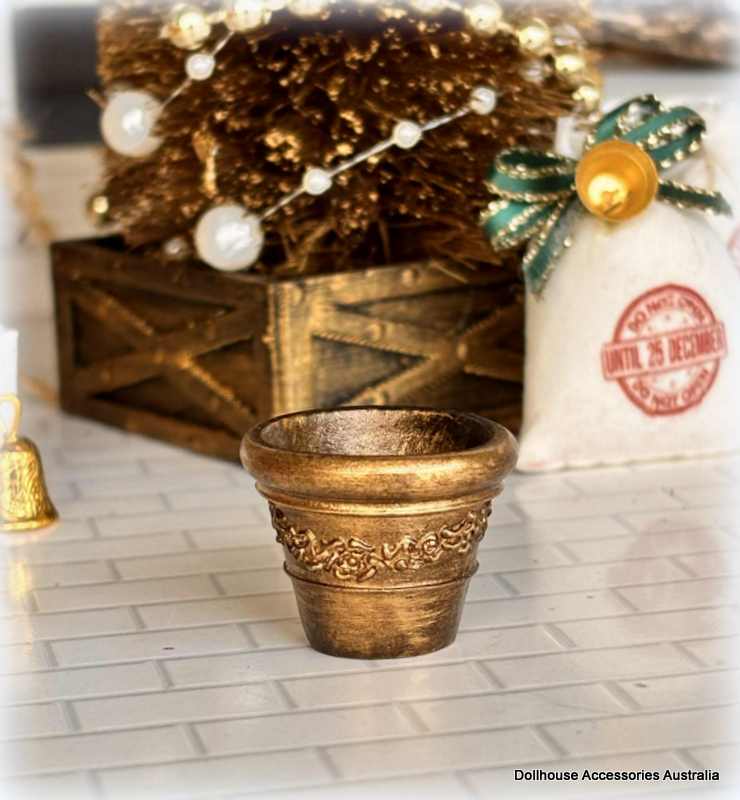 Gold Swag Planter Pot - Medium - 2 cm