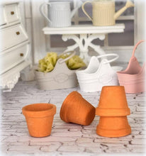 Dollhouse miniature terracotta potting planter pots empty