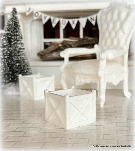 Dollhouse miniature hamptons planter box