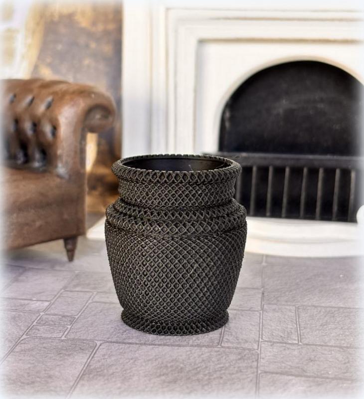 Rattan-Style Planter Pot - Black