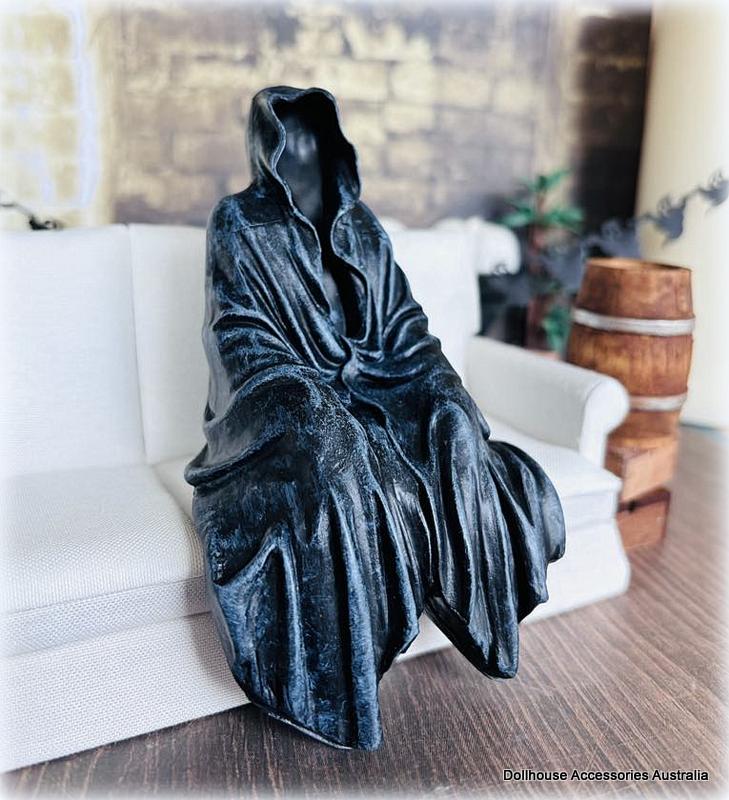 Dollhouse Grim Reaper haunted house Halloween figurine