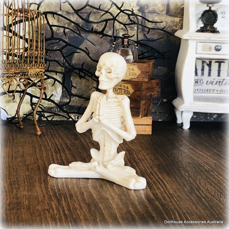 Yoga Skeleton - Prayer Pose - 8 cm high - Miniature