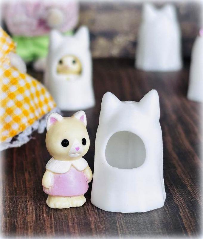 Sylvanian Families Pink Baby Cat Mini Figure Ghost Costume - 2 cm high