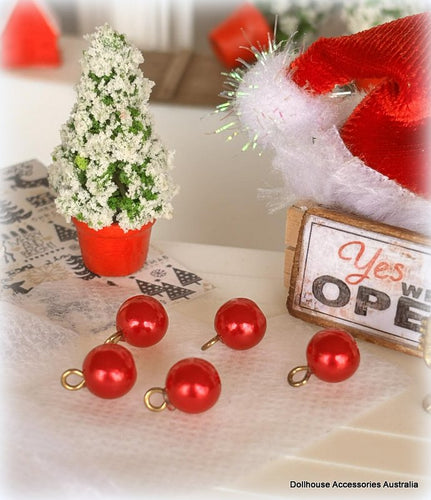Dollhouse miniature red Christmas baubles