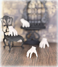 Creepy Hand - Miniature