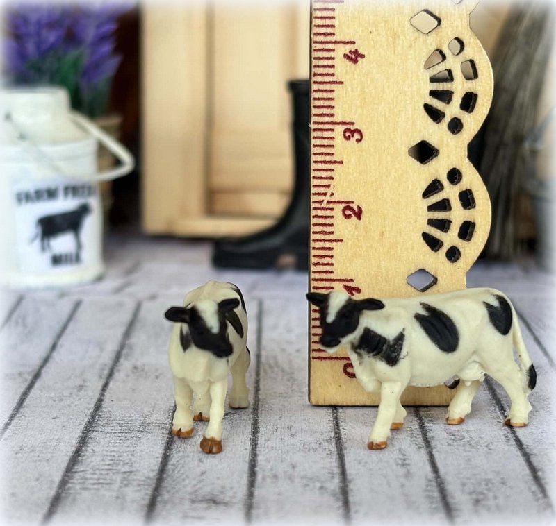 Dollhouse miniature cows pair for farmhouse scene ornaments for display