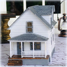 Mini Farmhouse - 5 cm high