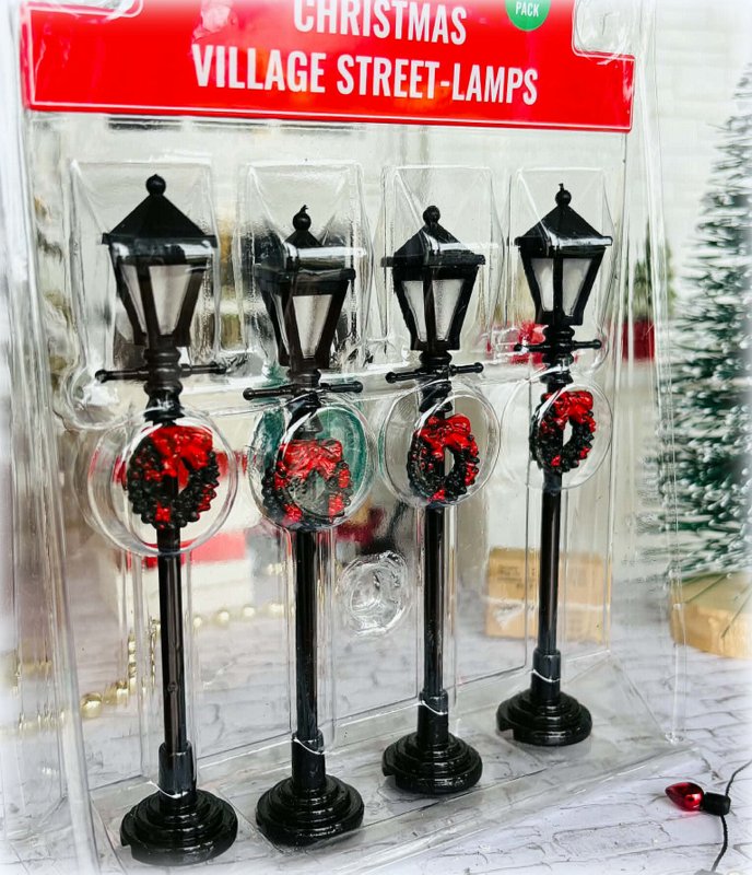 Christmas Street Lights - Set of 4