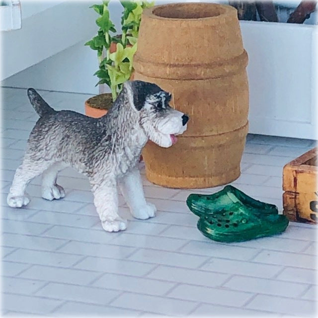 Miniature Schnauzer Dog - Schleich