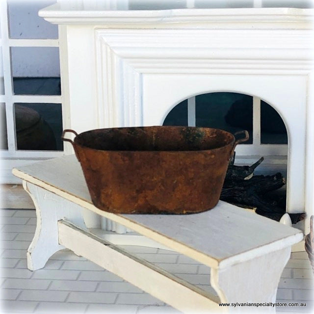 Dollhouse miniature rusted tub