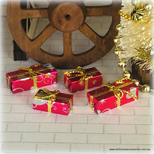 Gifts Wrapped - x 4  - Cerise