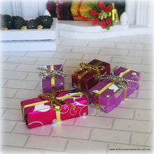 Gifts Wrapped - x 4 - Mixed Colours