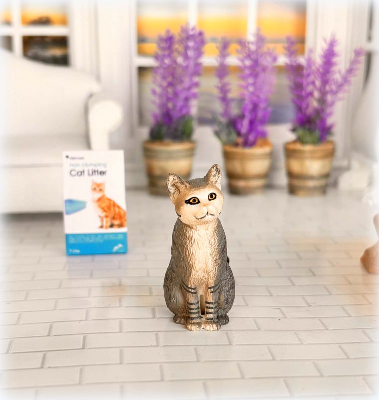 Schleich - Grey Cat Sitting