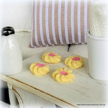 Biscuits - Pink Icing x 4 - Miniature