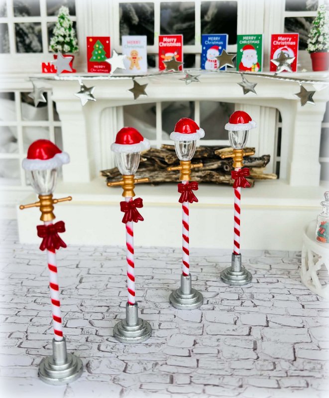 Dollhouse Festive Magic Candy Cane Street Lights