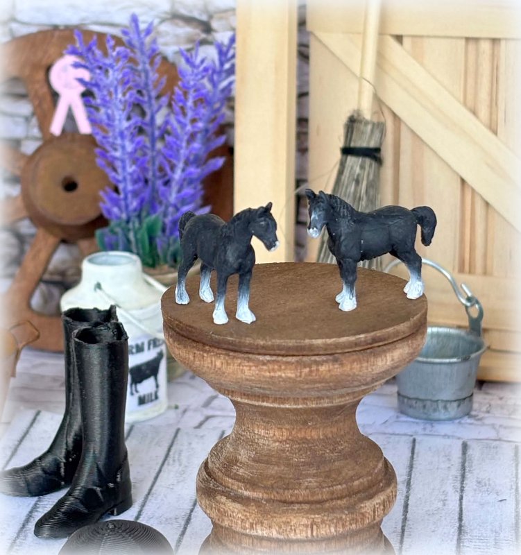 Dollhouse miniature pair of horses tiny farm or horse show theme
