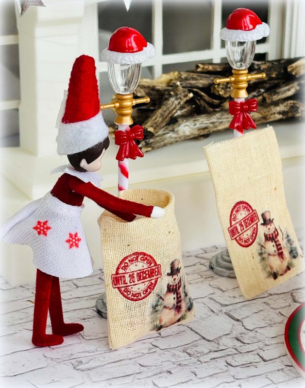 Dollhouse Elf Christmas Eve sack Don't open until the 25th